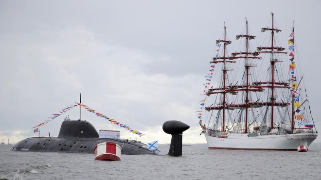 Loạt tàu chiến, máy bay Nga tham gia duyệt binh Ngày Hải quân ảnh 3