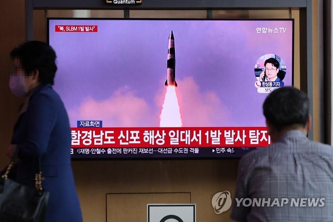Triều Tiên phóng tên lửa đạn đạo tầm ngắn ảnh 1
