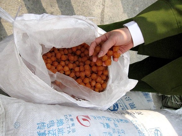 Hàng chục tấn ô mai, mì chính Trung Quốc "đổ bộ" về Hà Nội ảnh 3