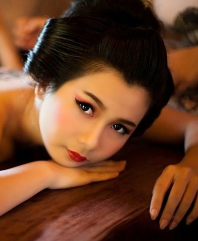 Người mẫu Xuân Thuỳ hoá thân thành nữ kiếm sĩ Samurai ảnh 2
