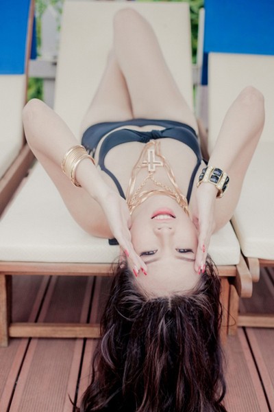 Người đẹp Thanh Trang “hút hồn” với trang phục bikini siêu nhỏ ảnh 5