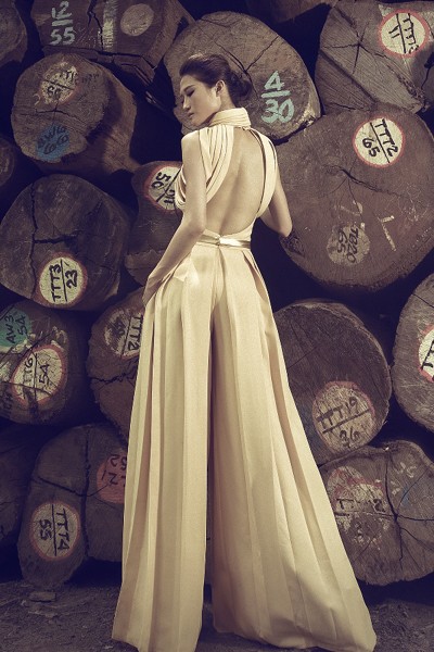 Á quân Next Top Model Kha Mỹ Vân khoe dáng siêu thon trong bộ sưu tập của Hồng Lam ảnh 5