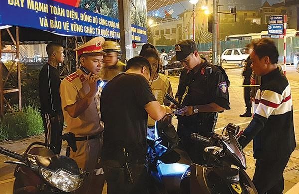 Cảnh sát giao thông Thủ đô sẵn sàng chiến đấu trong mọi tình huống trấn áp tội phạm ảnh 3